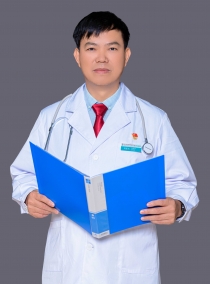 何坚沃