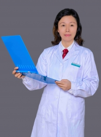 何英