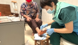 让专业护理“一键到家”——我院“互联网+护理服务”温暖右足截趾术后患者